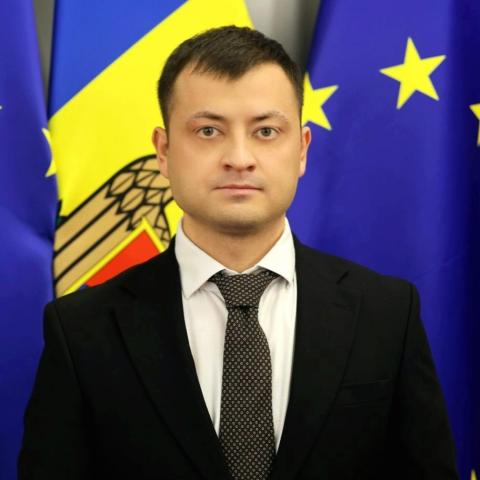 VICTOR Grosu